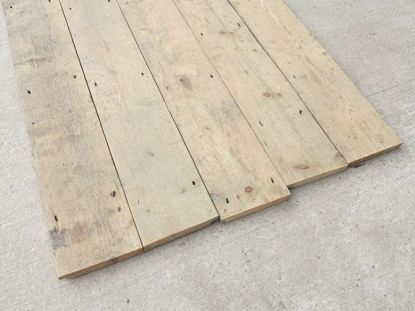Antique Reclaimed Pitch Pine Floorboards - 8218