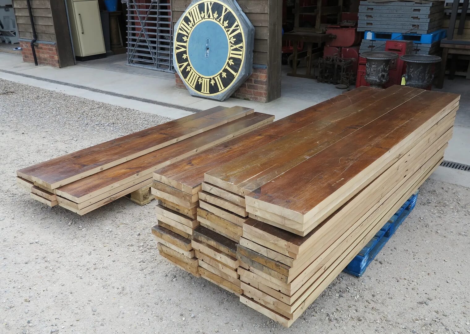 Reclaimed Pine Plank Wooden Church Pew Seats Flooring - D1204