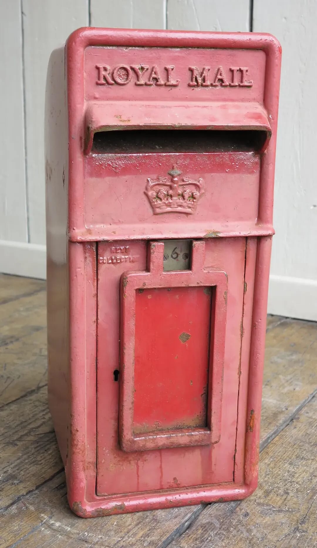 Original Cast Iron Royal Mail Pole Mounted Post Box - 8159