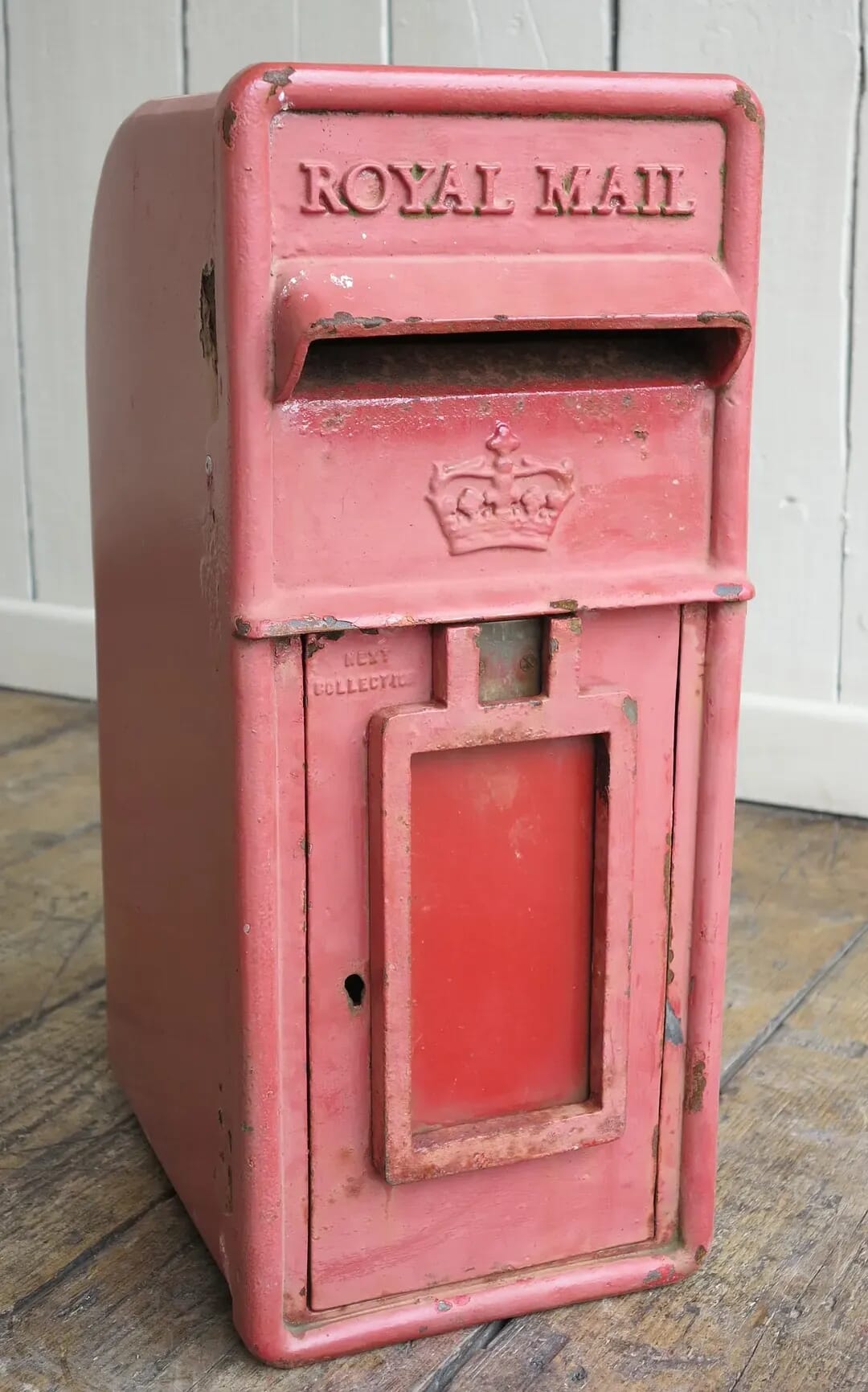 Old Royal Mail Cast Iron Pole Mounted Arch Back Post Box - 8160