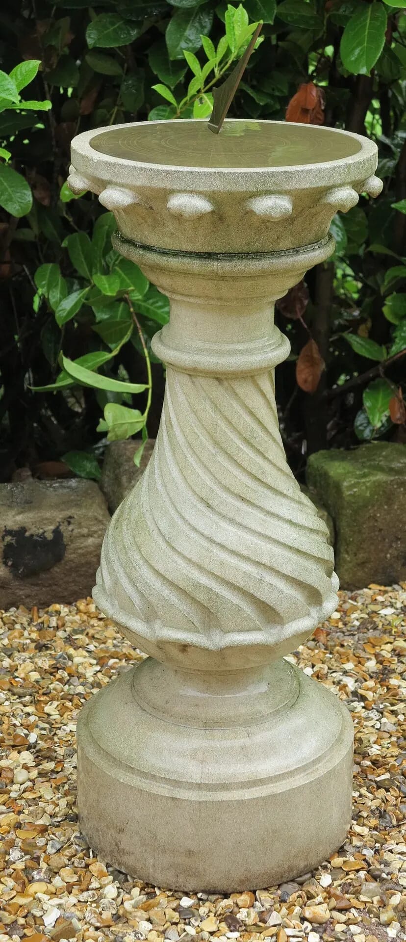 Garden Portland Cast Stone Sundial With Brass Dial - 8665