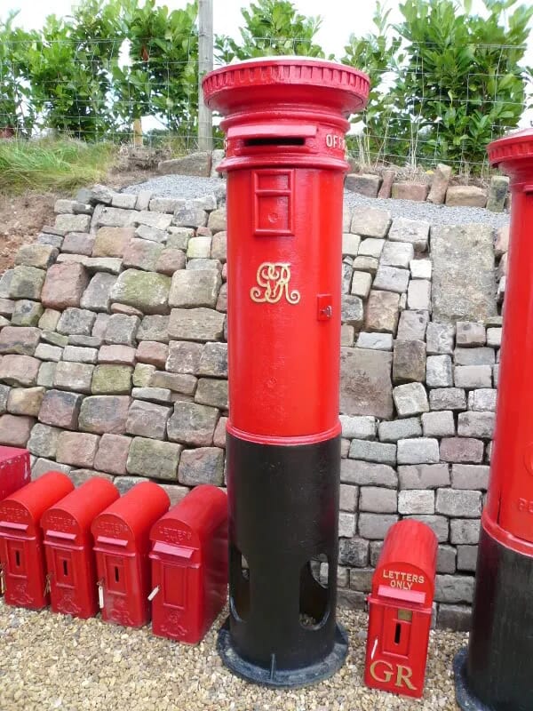 GR Pillar Box  - 3329
