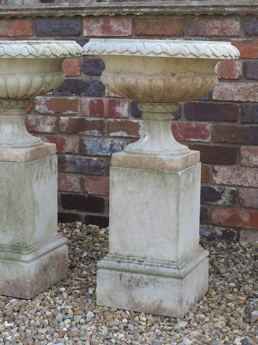 Garden Cast Stone Regency Planter/Pot and Pedestal - 8658