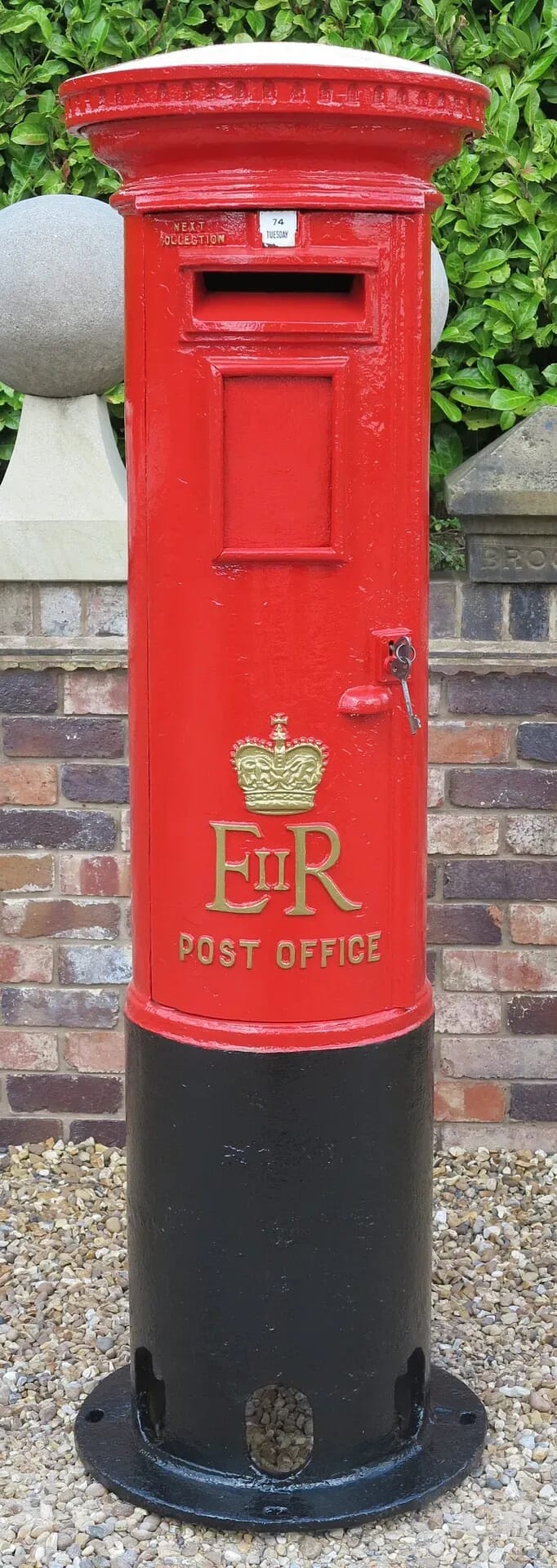 Cast Iron Royal Mail Original Elizabeth II Pillar Box  - 7480
