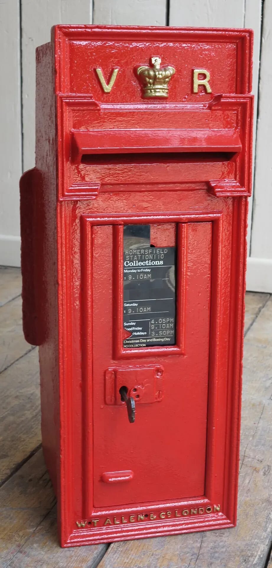 Ex Royal Mail VR Cast Iron Wall Mounted Post Box - 8268
