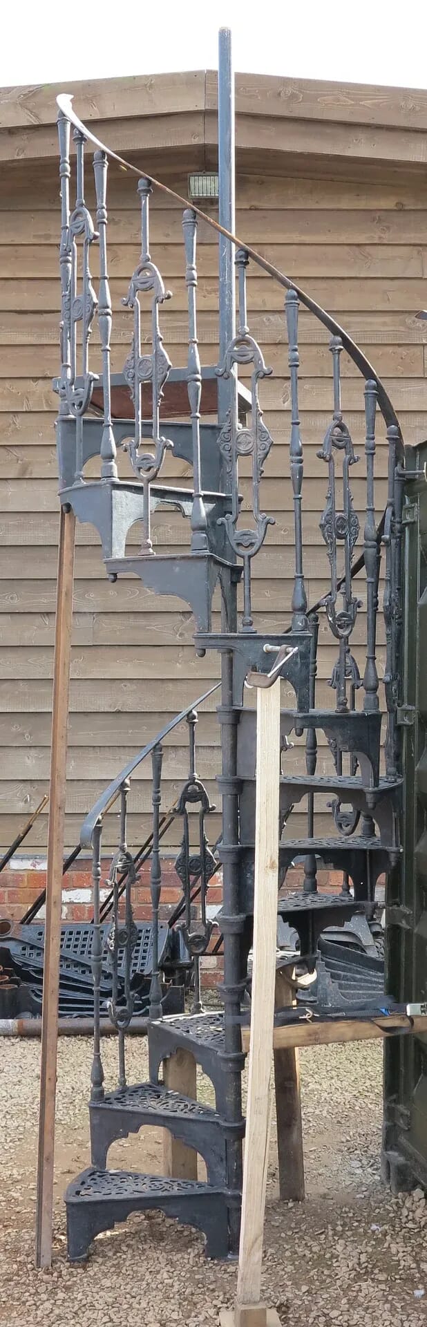 Black Cast Iron Spiral Staircase with Landing Plate - 8291