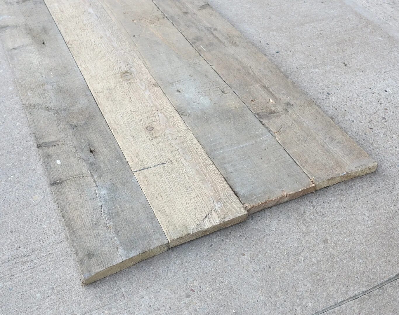Resawn Pine Antique Square Edged Reclaimed Floorboards - 8370