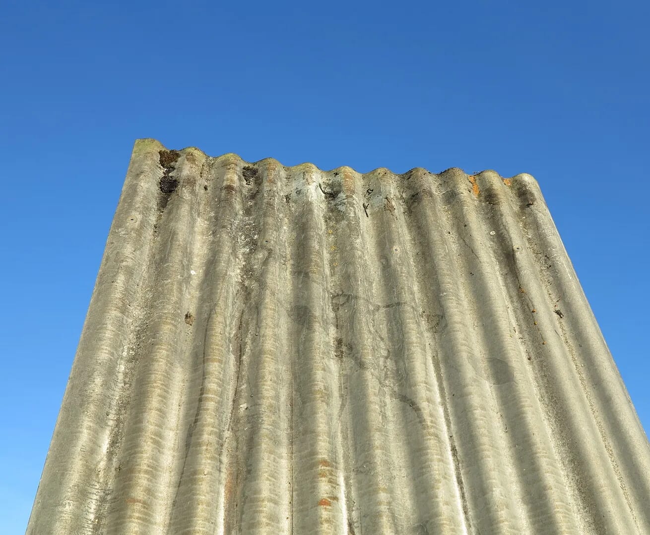 Indoor & Outdoor Use Corrugated Galvanised Wall Cladding - 8378