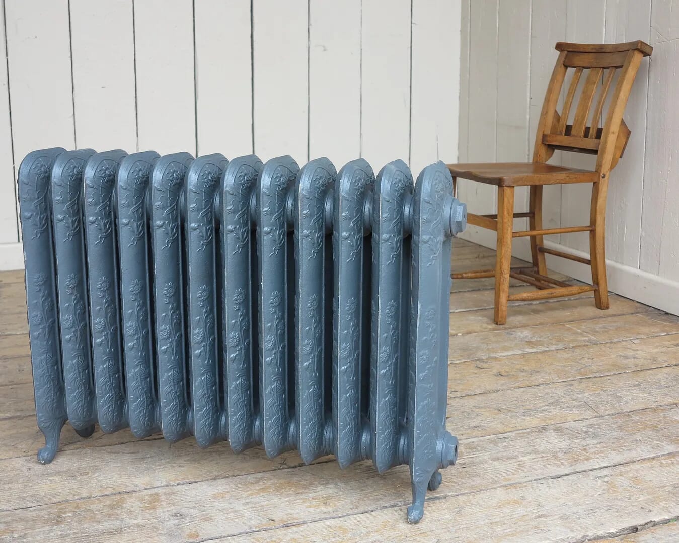 New Daisy Cast Iron Radiator 12 Sections Long - Daisy595/12s