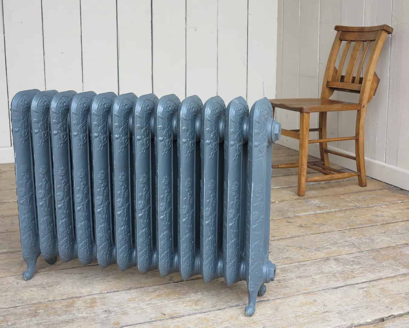 New Daisy Cast Iron Radiator to Go 12 Sections Long