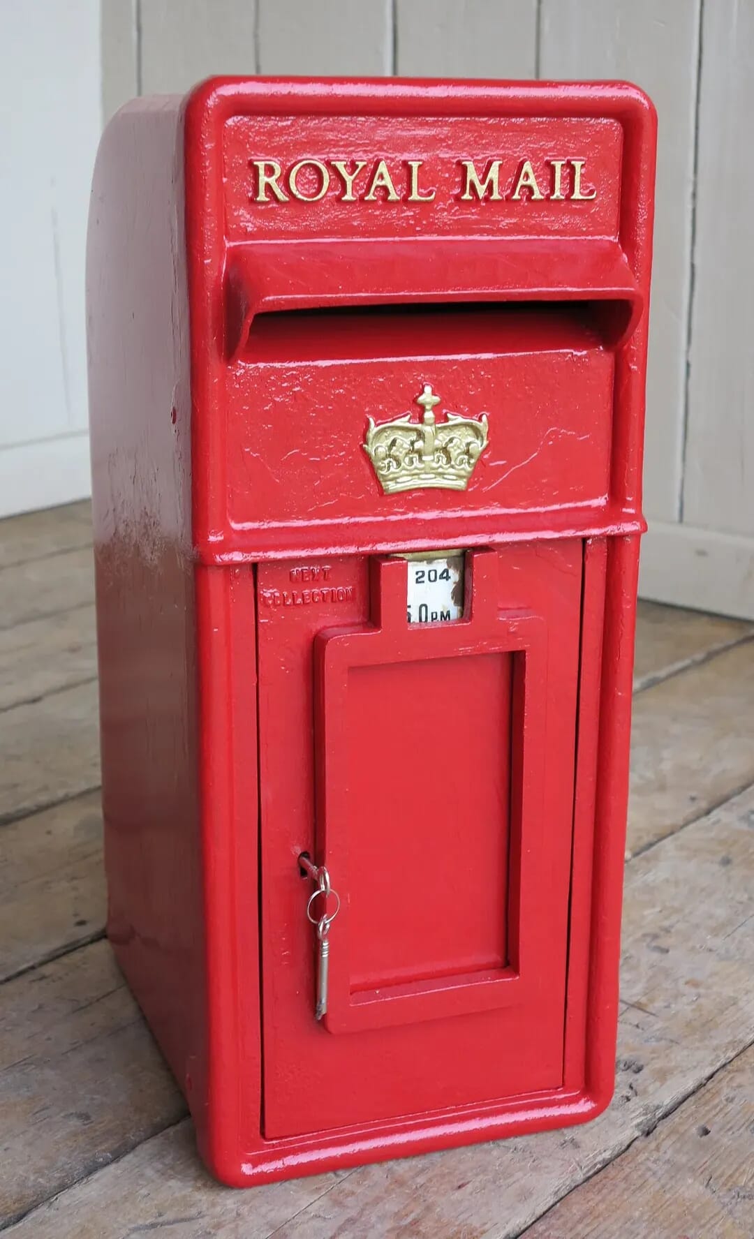 Cast Iron Pole Mounted Royal Mail Arch Back Post Box - 8470