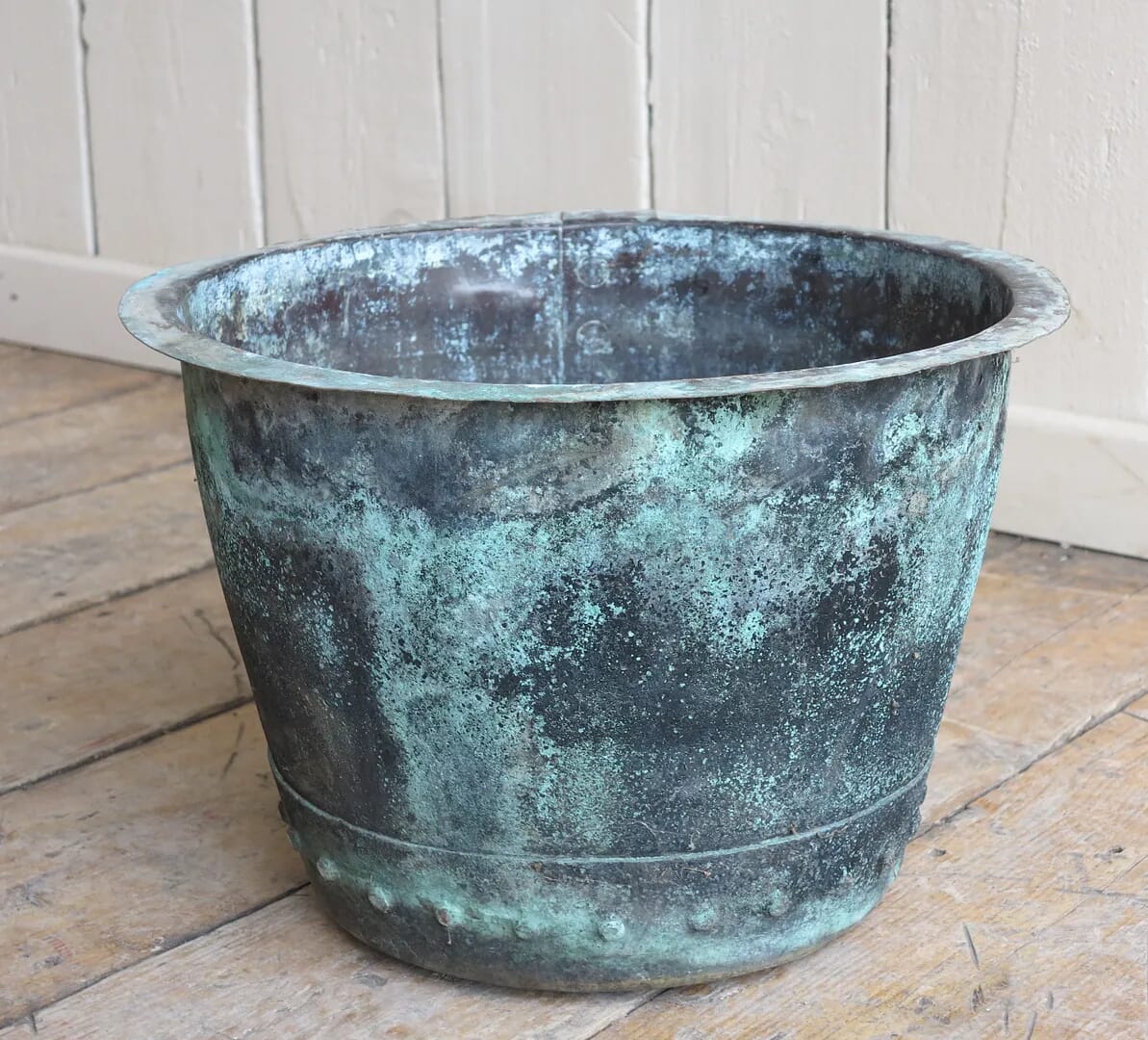 Victorian Antique Copper Garden Planter or Plant Pot - 8454
