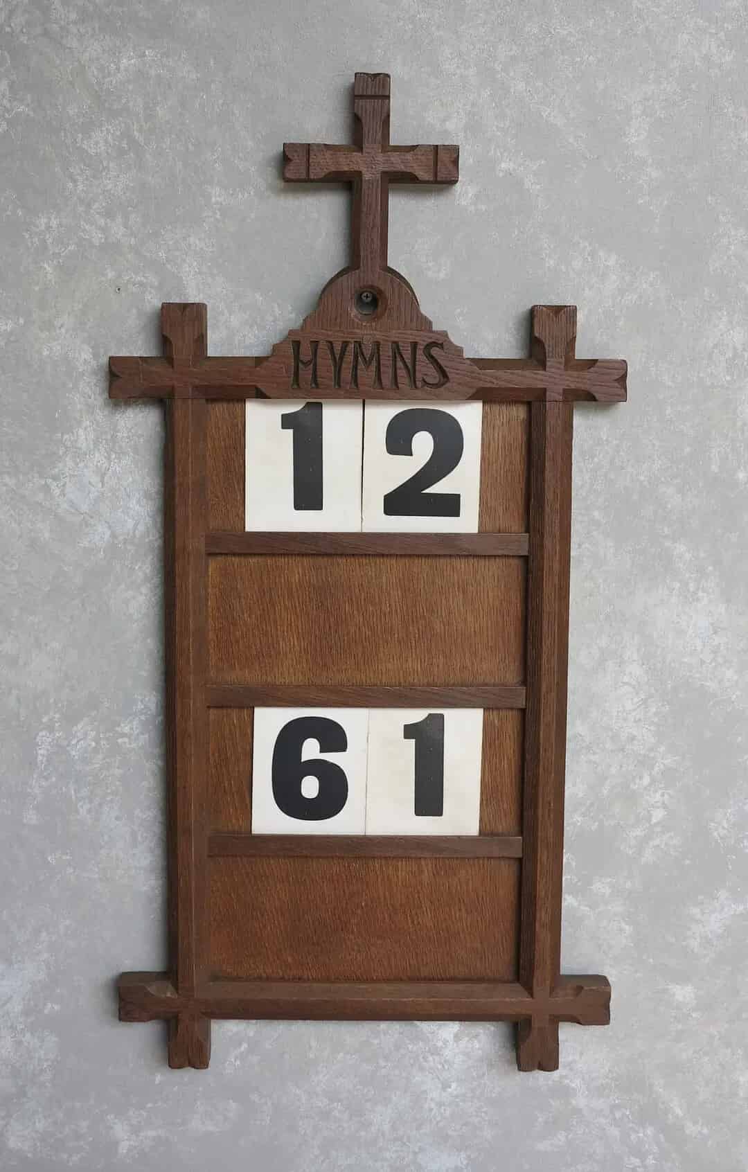 Victorian Wall Mounted Oak Church Psalm / Hymn Board