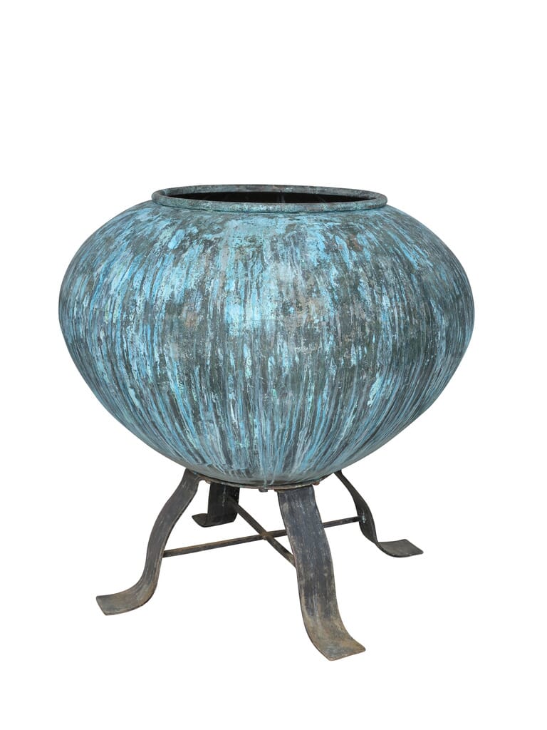 Large Copper Outdoor Pot / Planter on Stand - 8299