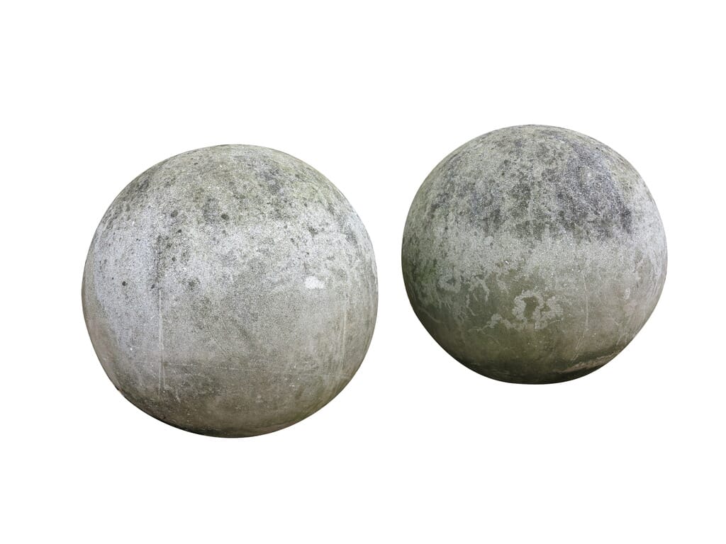 Pair of Large Garden Cast Stone Balls For Entranceway - 8657a