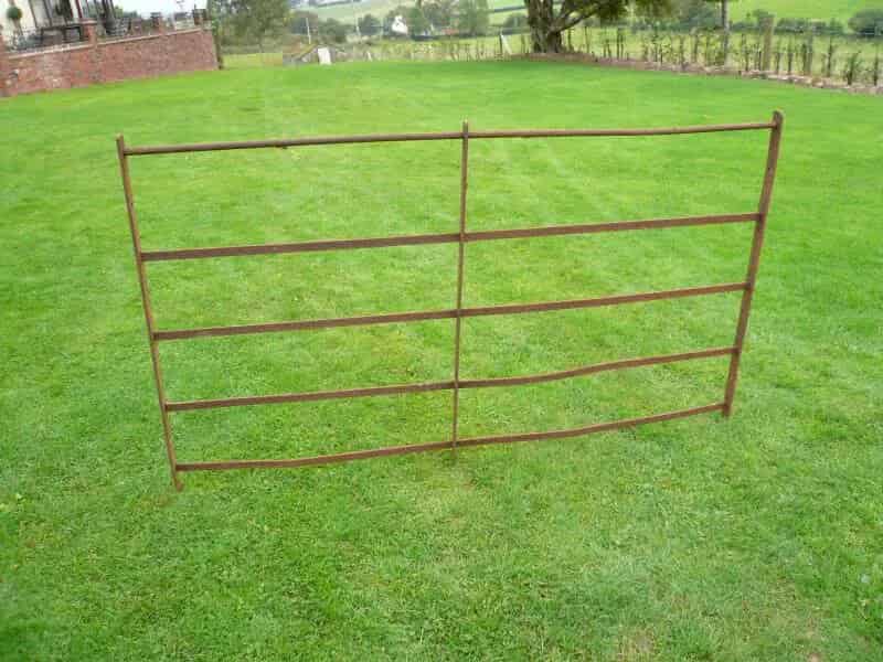 Quantity of Estate Railings