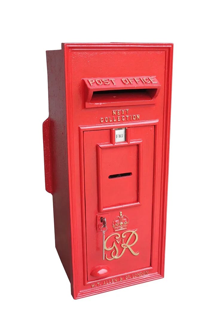 Cast Iron Original Red George 6th Wall Mounted Post Box - 8810