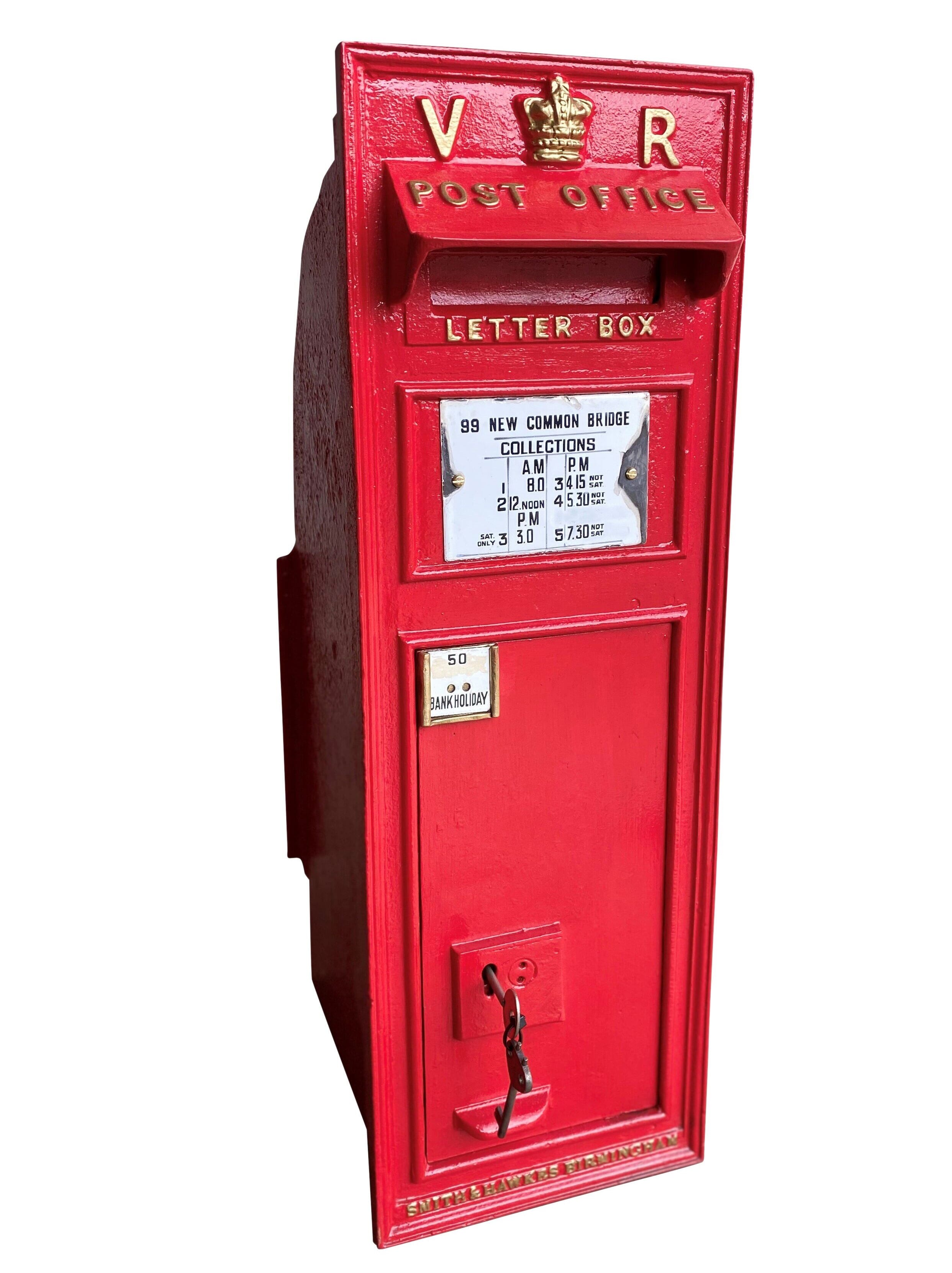 Rare Royal Mail VR Cast Iron Wall Mounted Post Box - 8877